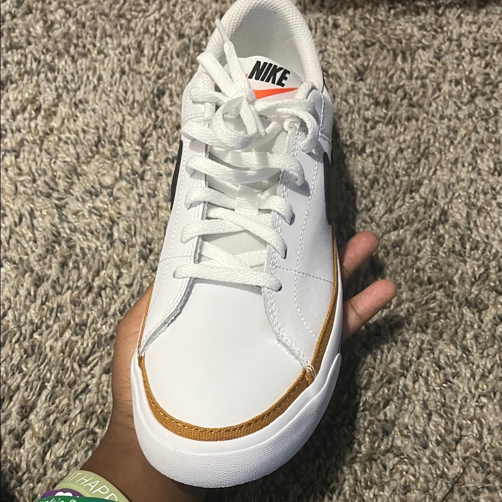 Nike White and Gold Casual Sneakers